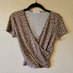 Crossover ribbed floral blouse size small